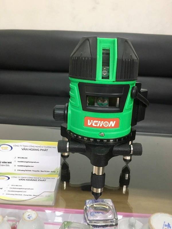 may-can-bang-laser-5-tia-xanh-achon may-can-bang-laser-5-tia-xanh-achon