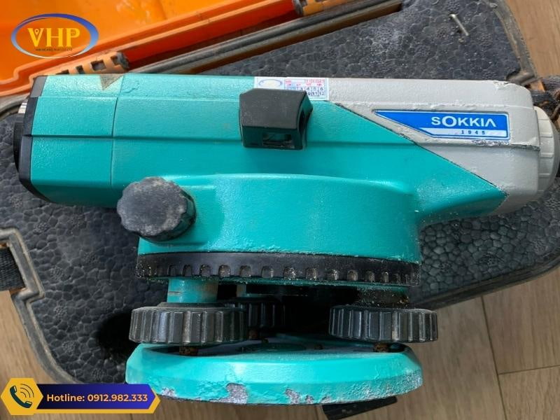 Máy thủy bình Sokkia bị ngập nước