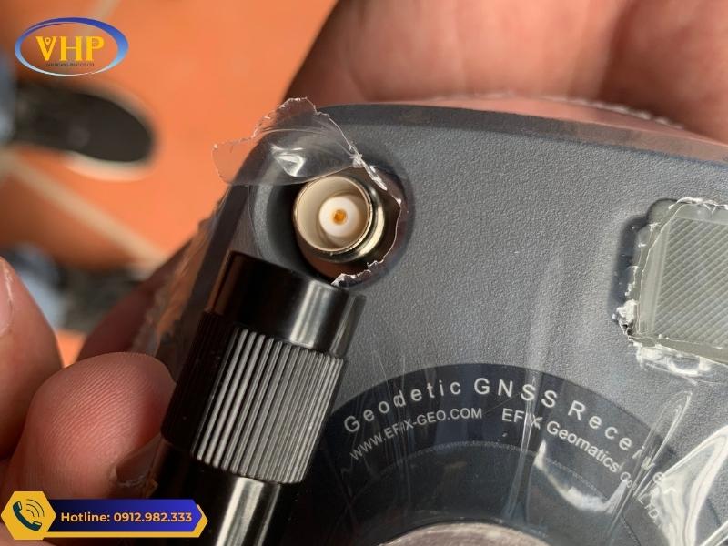 Máy GPS RTK EFIX F7+ Tích Hợp Chế Độ Radio Trong