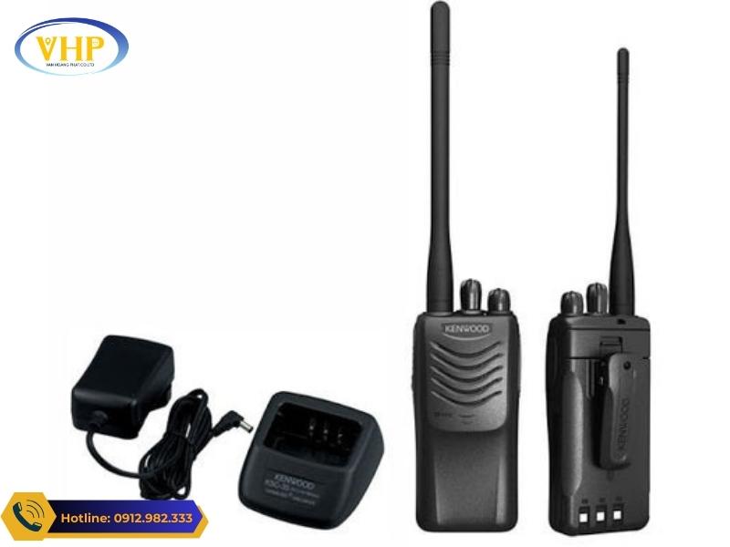 Trọn bộ sản phẩm máy bộ đàm Kenwood TK-3000