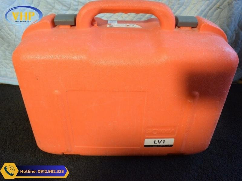 Hộp máy chiếu đứng SOKKIA LV1